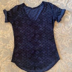 Lululemon top. Size 6